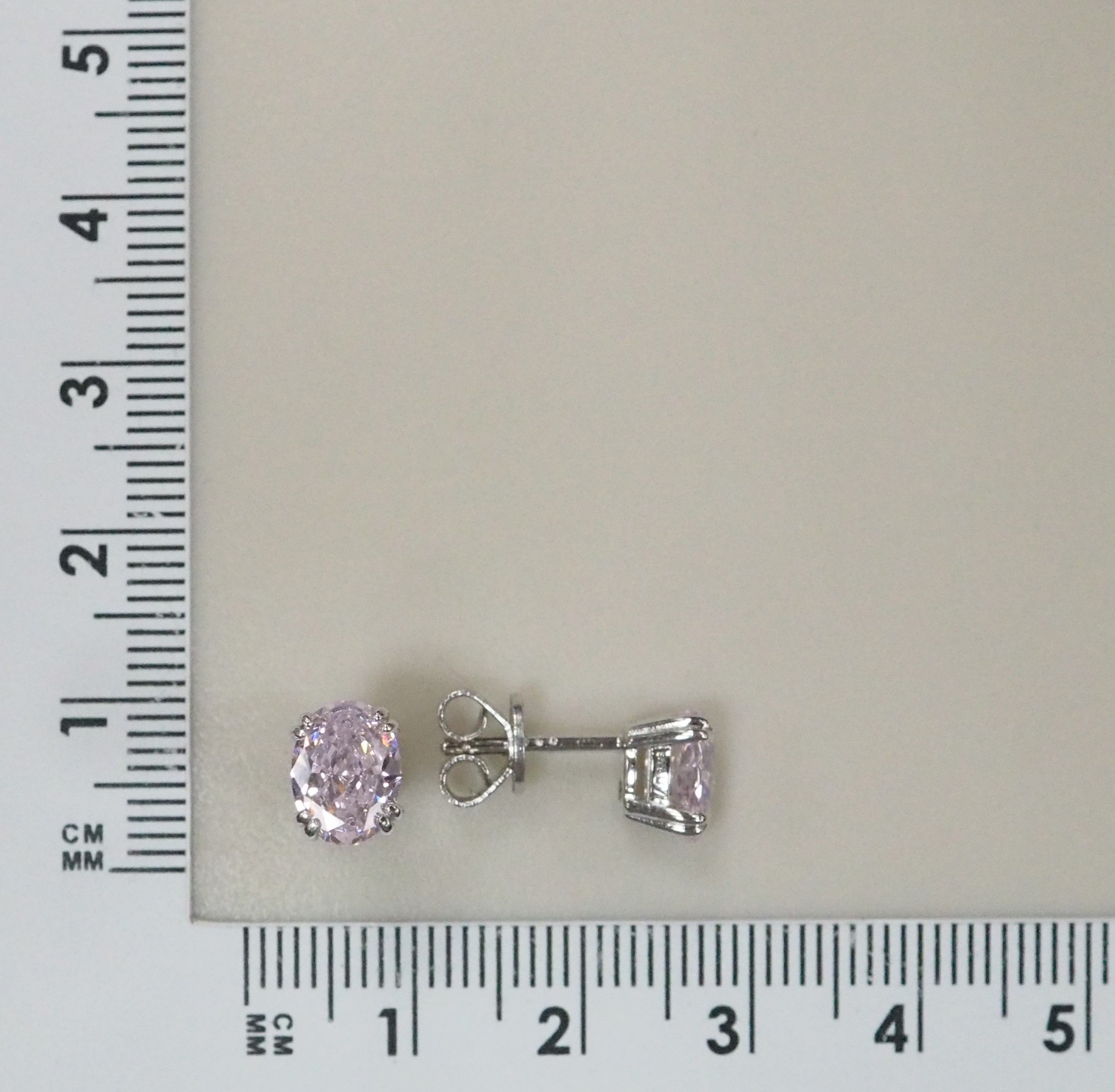 Серебряные серьги-пусеты с кубическим цирконием